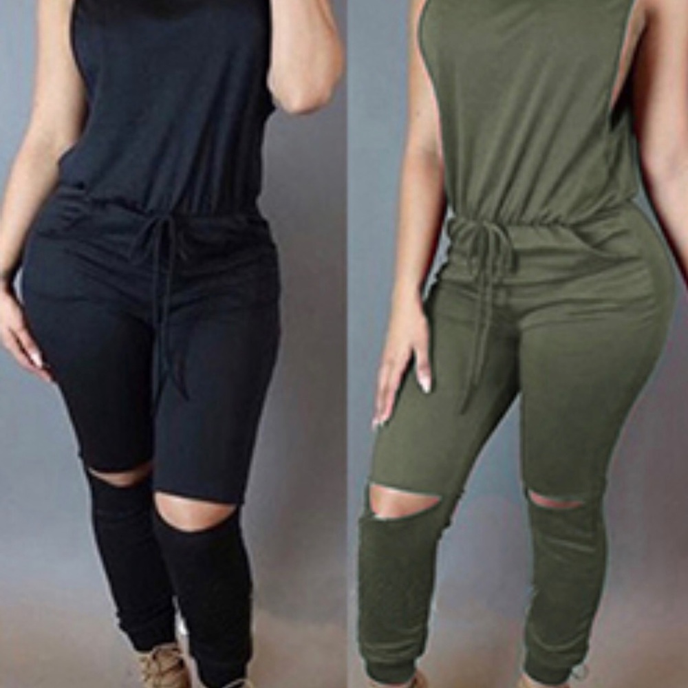 Black distressed knee jumpsuit (Urban Wear)